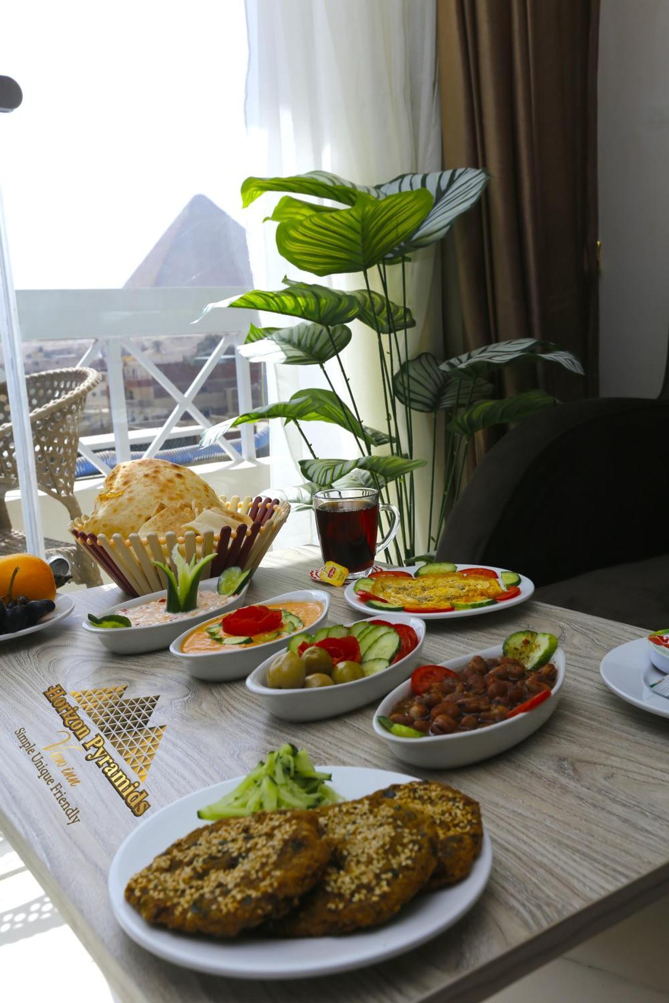 Kafret el-Gabal Horizon Pyramids View Inn מראה חיצוני תמונה