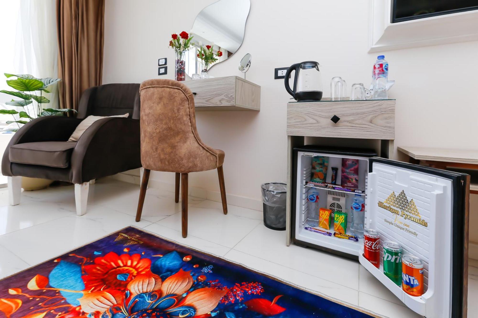 Kafret el-Gabal Horizon Pyramids View Inn מראה חיצוני תמונה